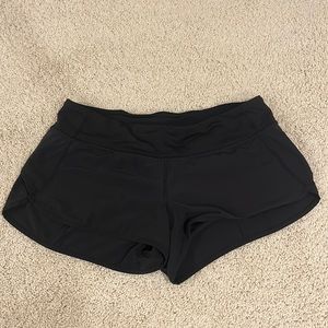 lululemon black speed up shorts